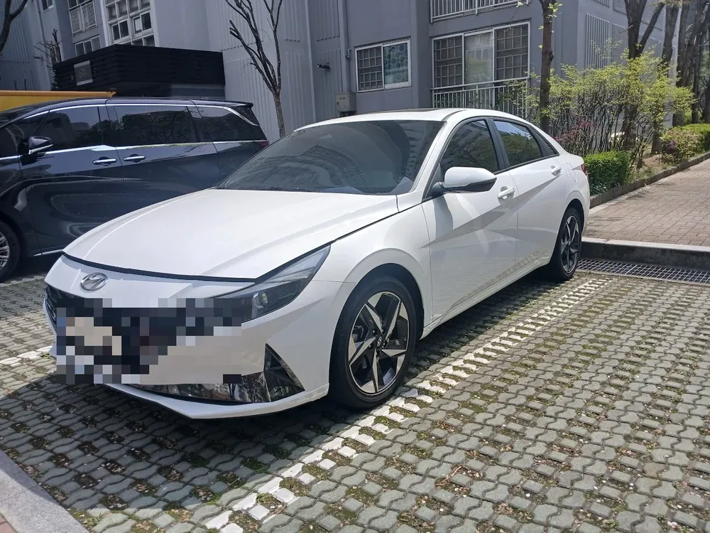 아반떼 단기자동차렌트 계기판과 센터페시아